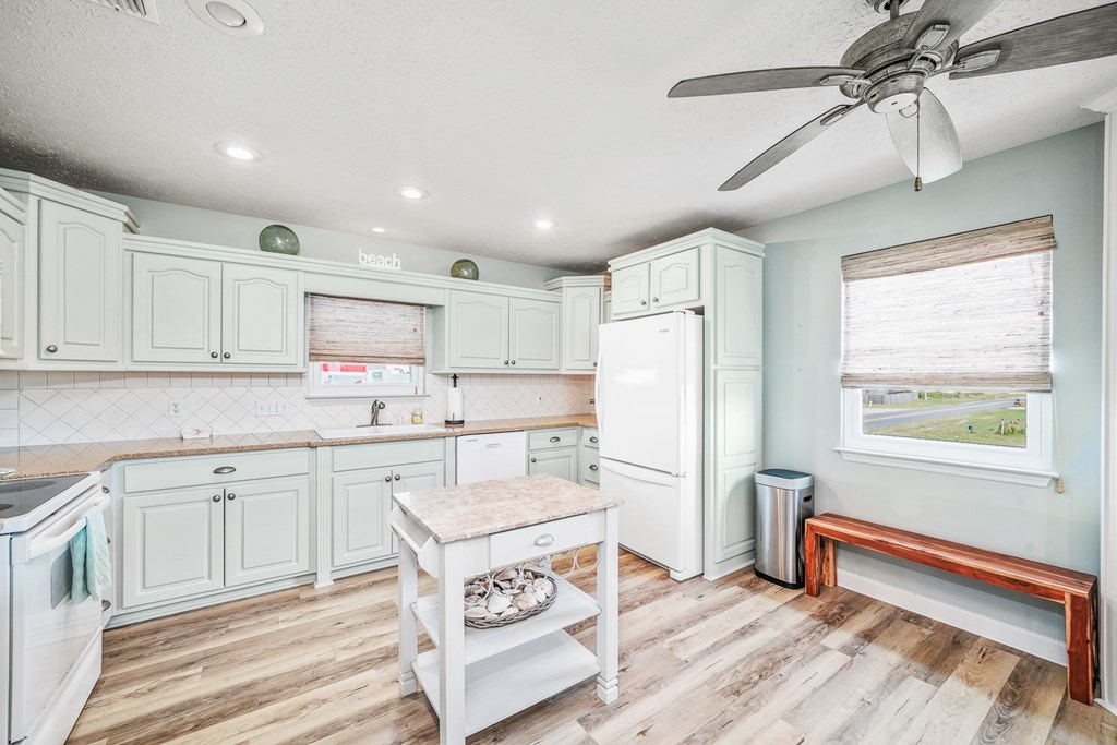 8184 Hwy 98 W, Port St. Joe 32456