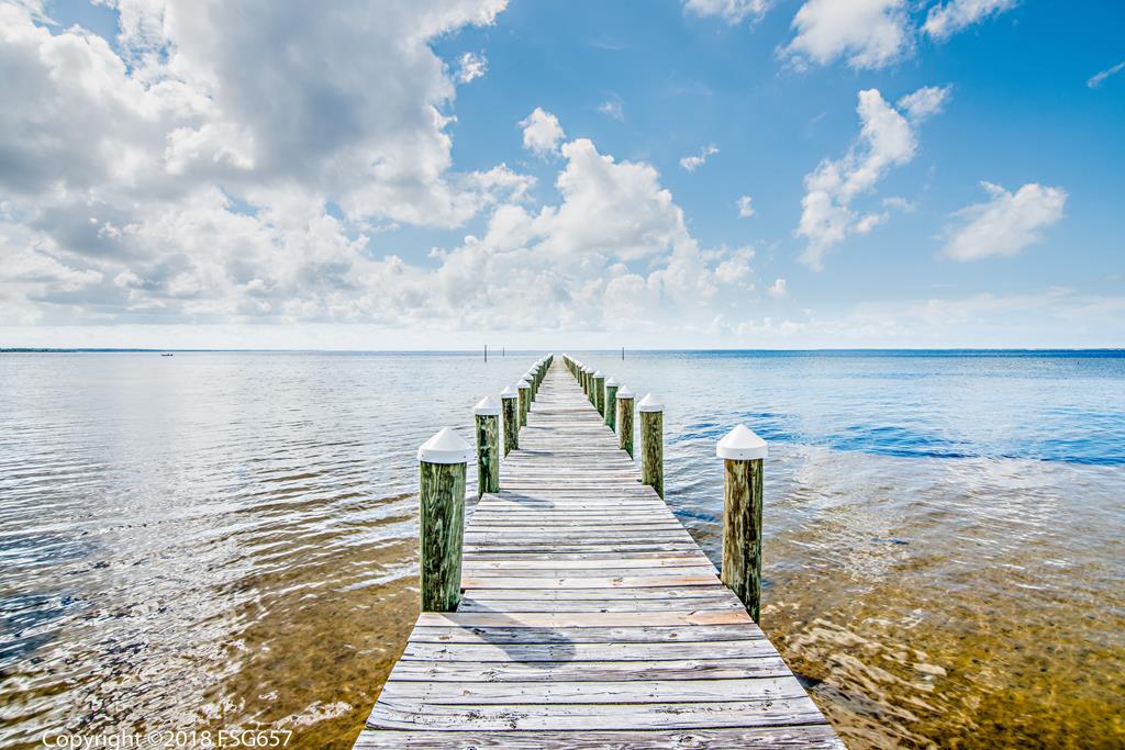715 Backwater Rd, Port St. Joe 32456