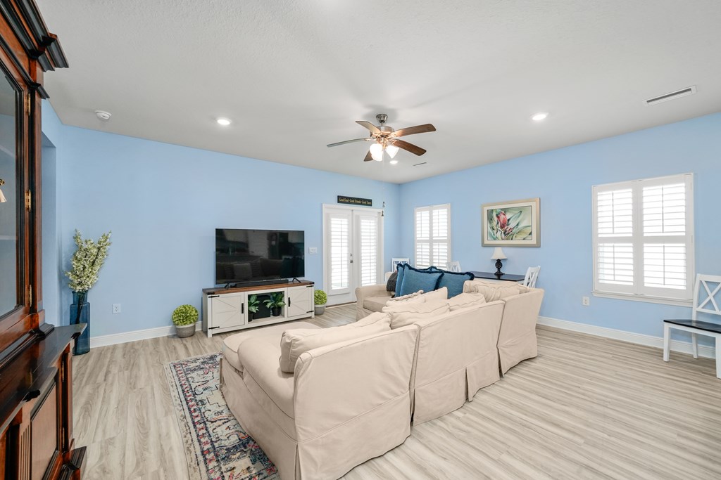 715 Backwater Rd, Port St. Joe 32456
