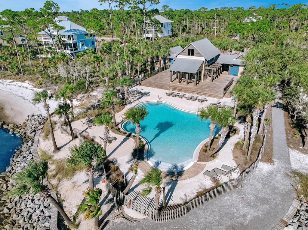 715 Backwater Rd, Port St. Joe 32456