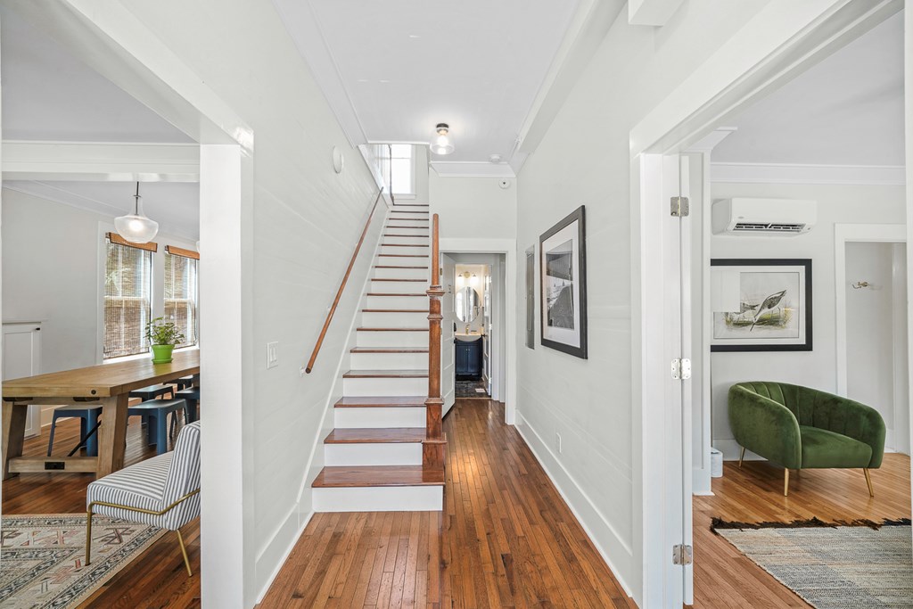 20 4th St, 32320