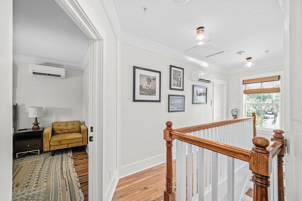 20 4th St, 32320
