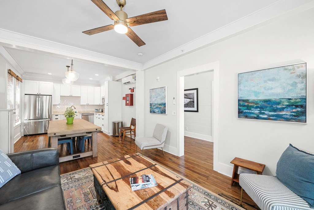 20 4th St, 32320