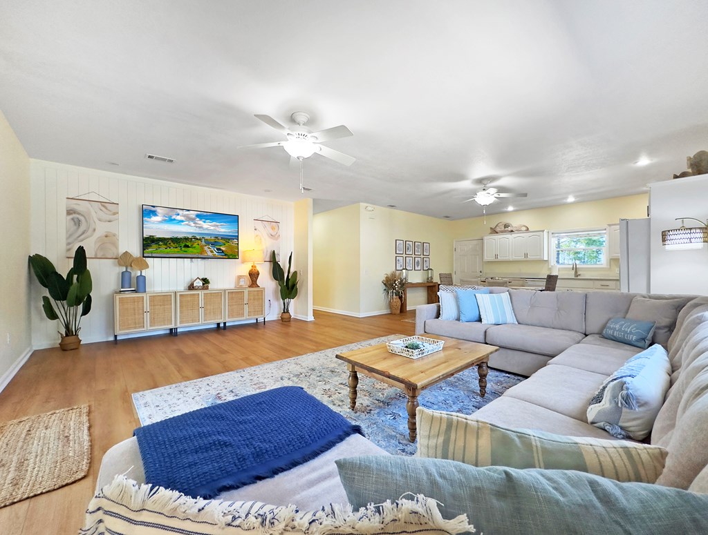 4868 Sr 30-a, Port St. Joe 32456