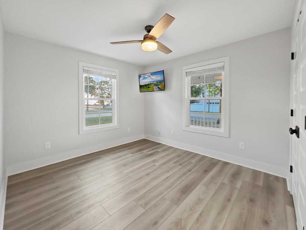 206 10th St, Port St. Joe 32456