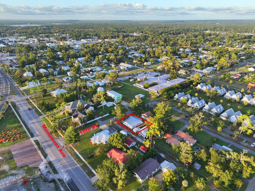 206 10th St, Port St. Joe 32456