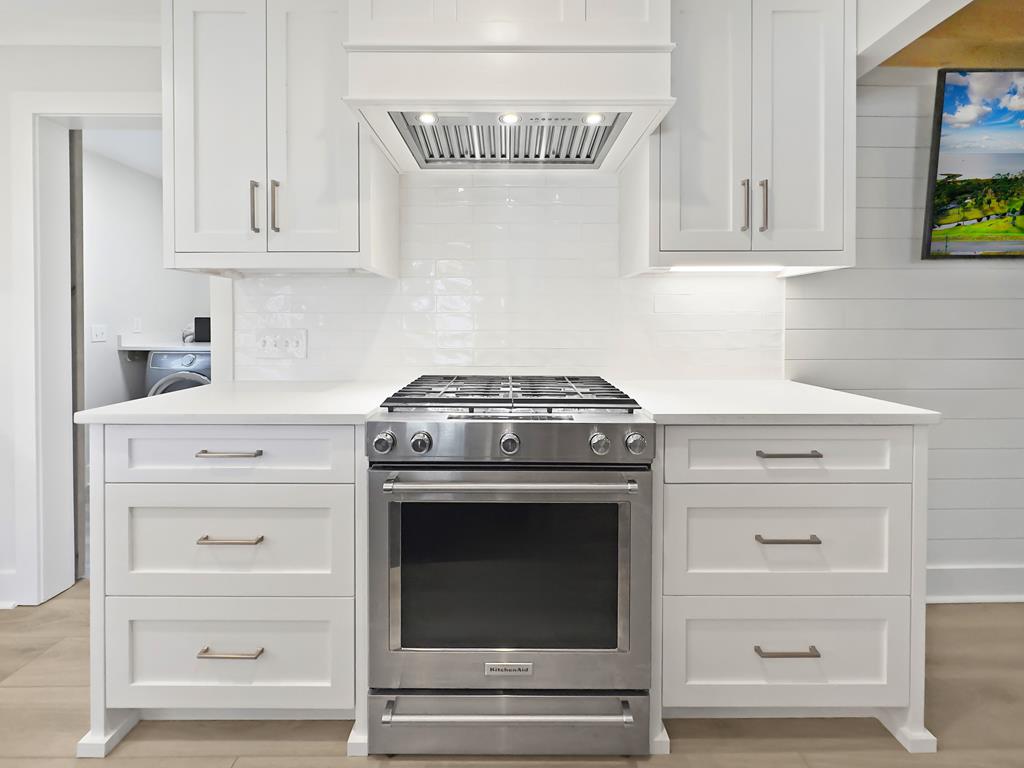 206 10th St, Port St. Joe 32456