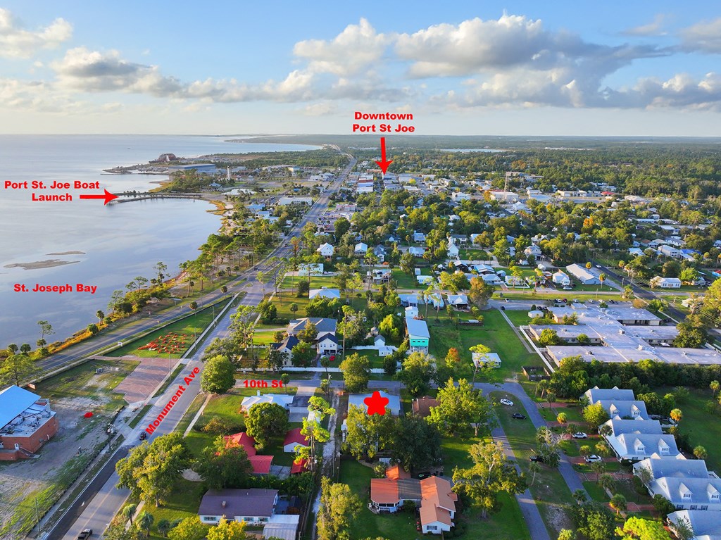 206 10th St, Port St. Joe 32456