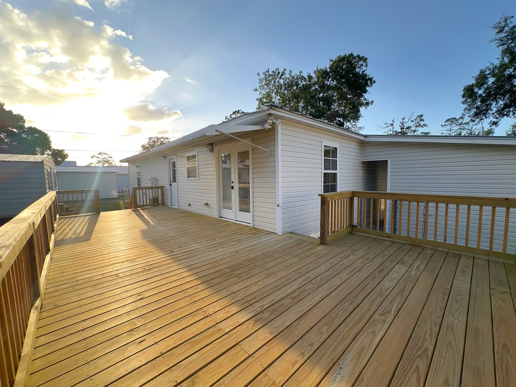 206 10th St, Port St. Joe 32456