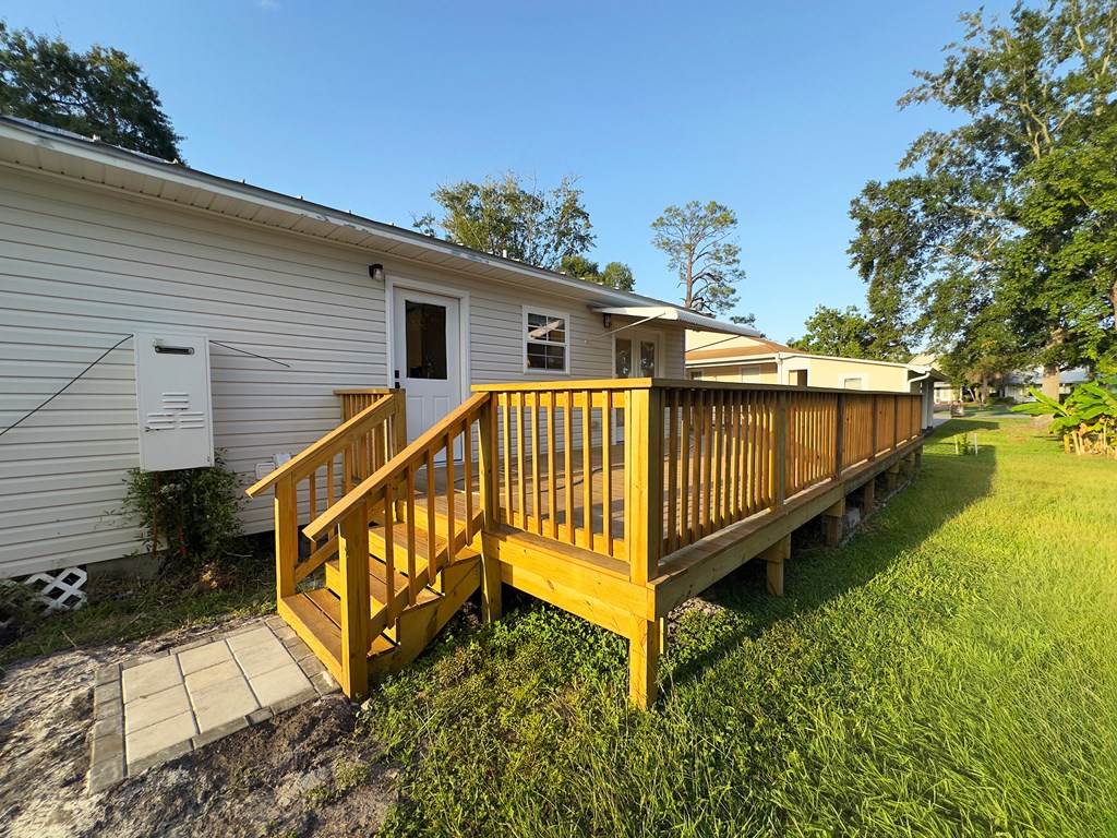 206 10th St, Port St. Joe 32456