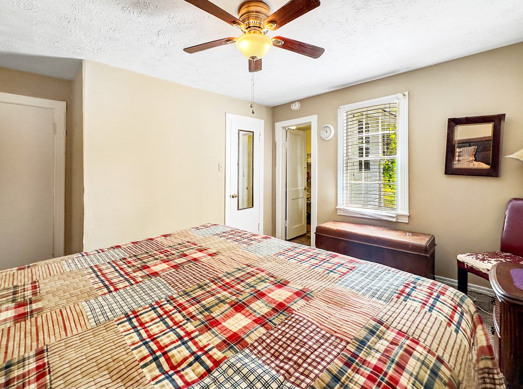340 S Squirrel Ave, 32465