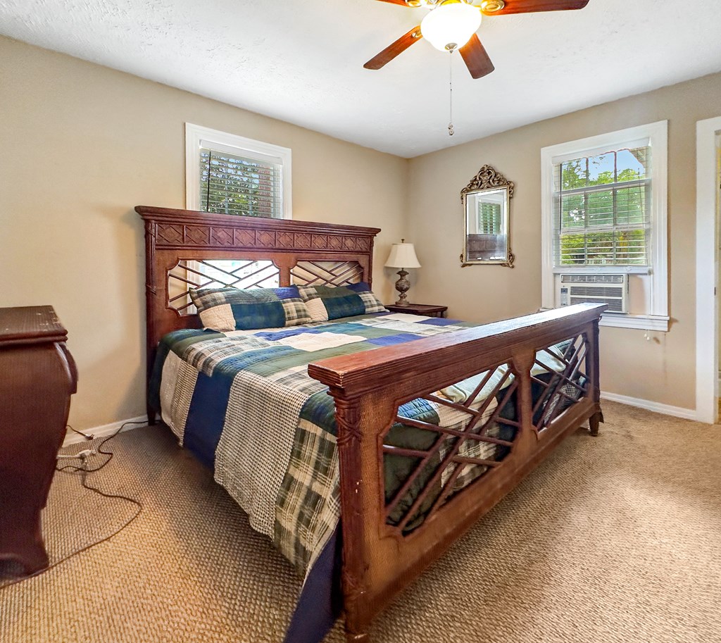 340 S Squirrel Ave, 32465