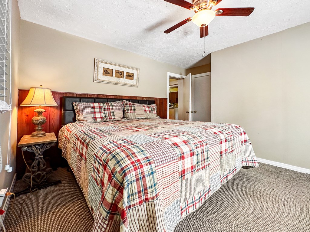 340 S Squirrel Ave, 32465