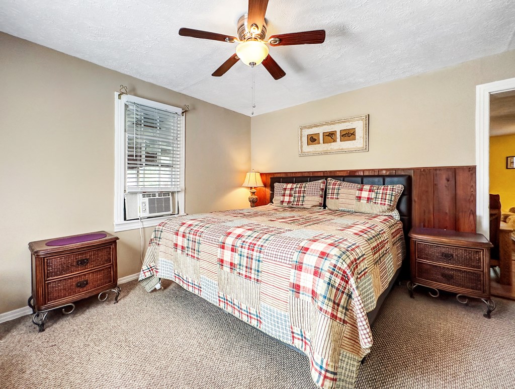 340 S Squirrel Ave, 32465