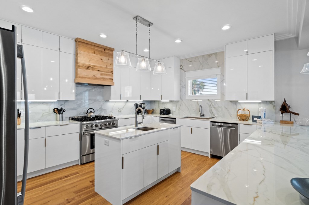 1570 E Gulf Beach Dr, St. George Island 32328