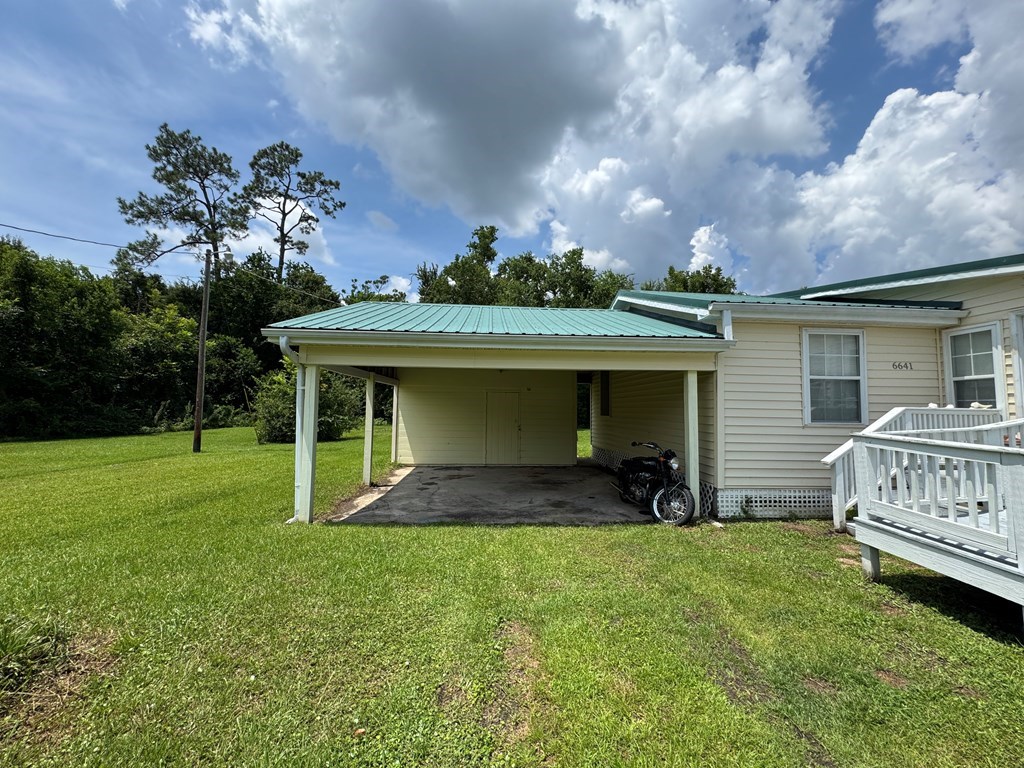 6641 Cedar St, Wewahitchka 32465