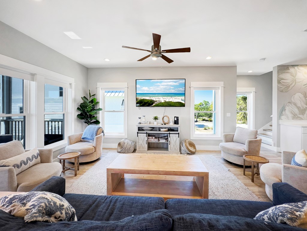 108 W Sand Dollar Way, 32456