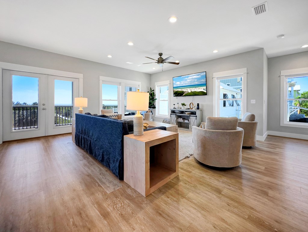 108 W Sand Dollar Way, 32456