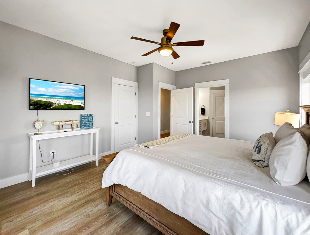 108 W Sand Dollar Way, 32456