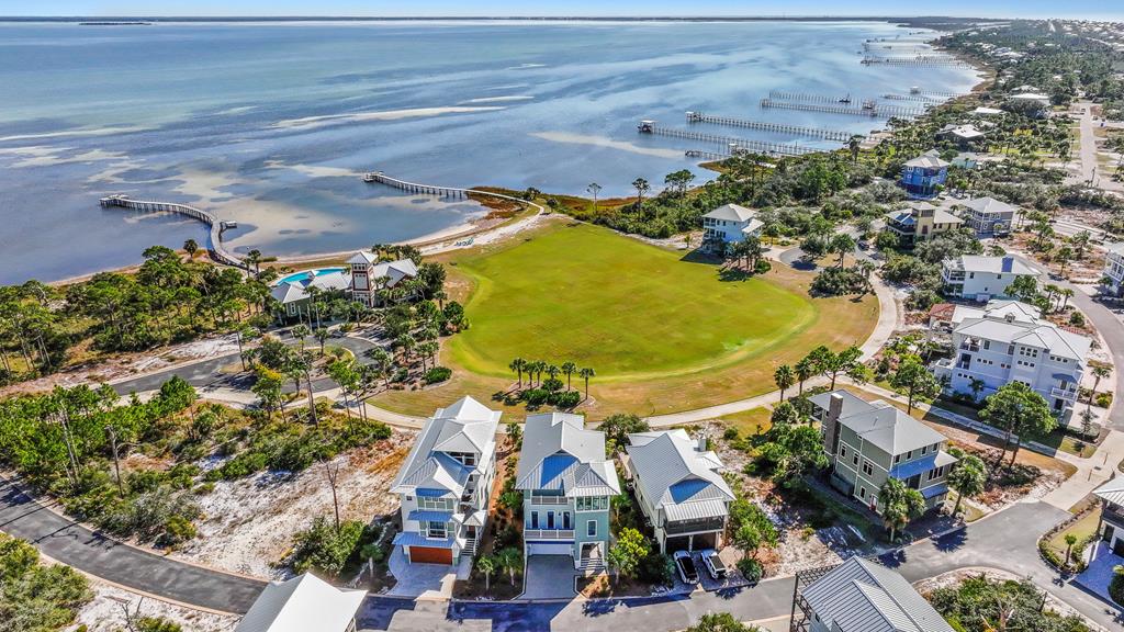 112 Echo Ln, Port St. Joe 32456