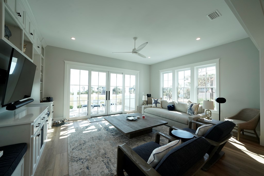 112 Echo Ln, Port St. Joe 32456