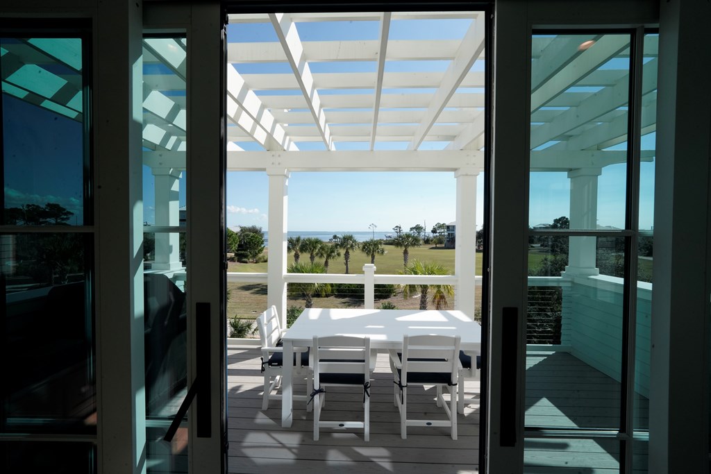 112 Echo Ln, Port St. Joe 32456