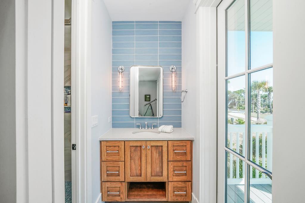 112 Echo Ln, Port St. Joe 32456