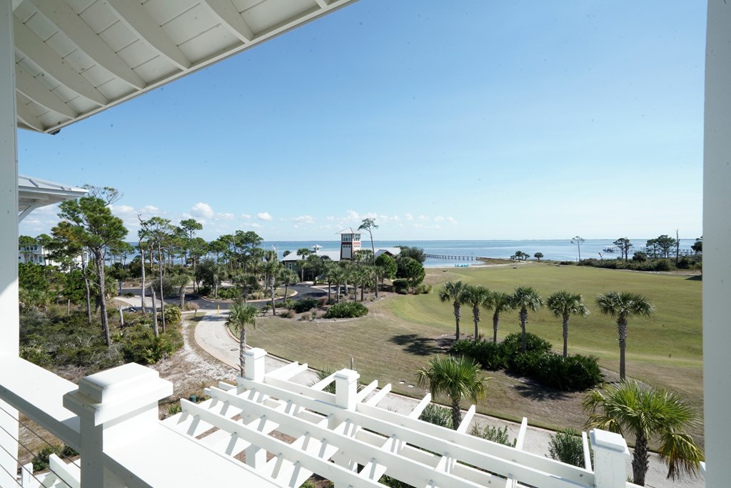 112 Echo Ln, Port St. Joe 32456