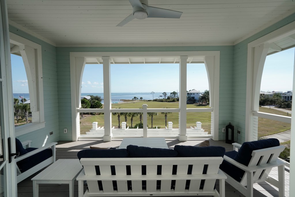 112 Echo Ln, Port St. Joe 32456