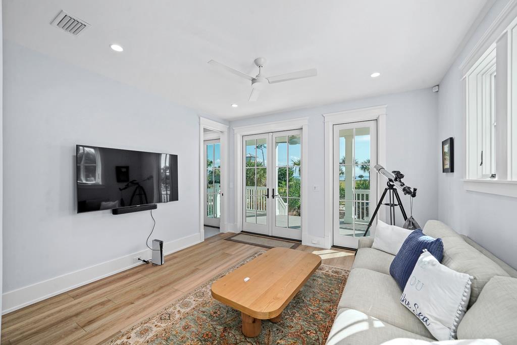 112 Echo Ln, Port St. Joe 32456