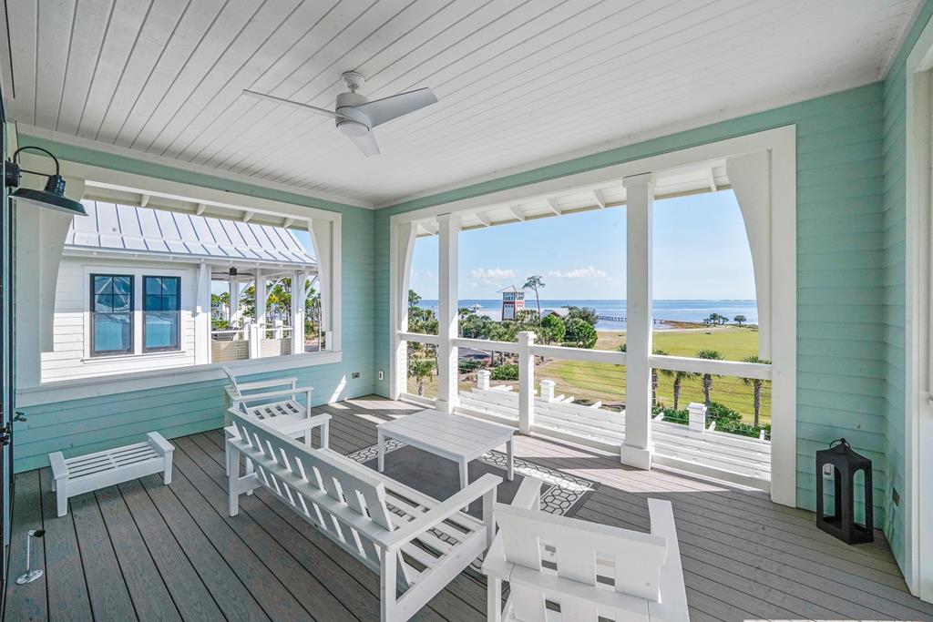 112 Echo Ln, Port St. Joe 32456