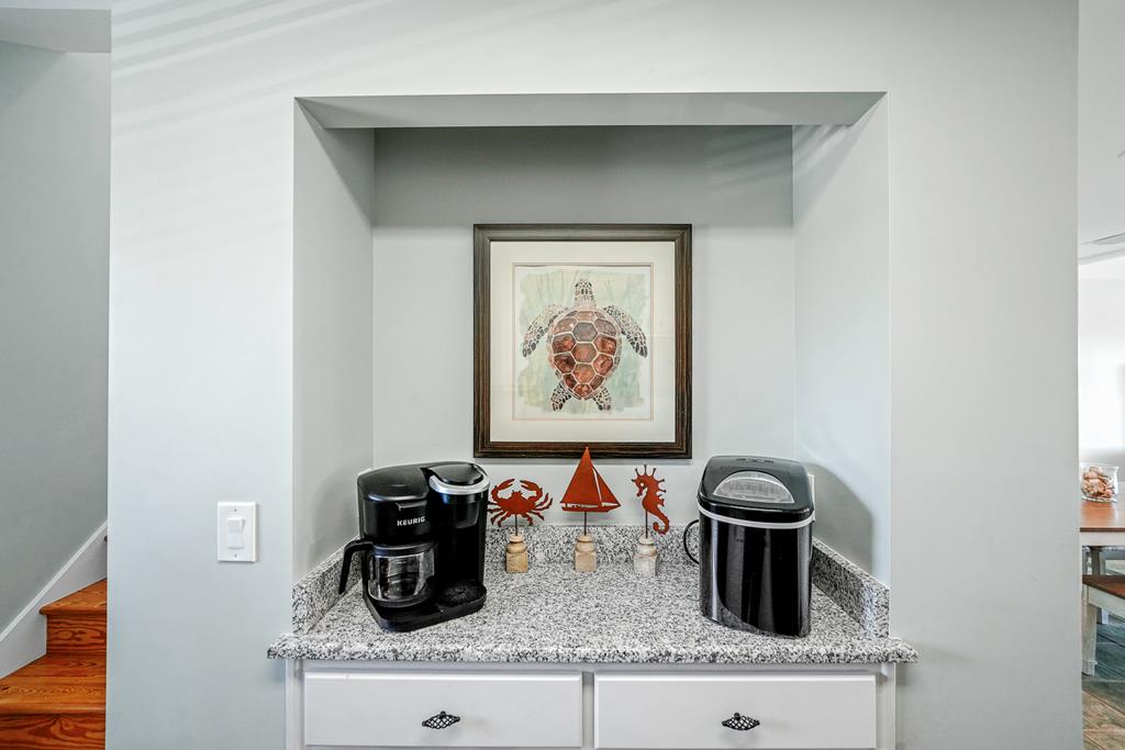 6134 Cr 30-a, Port St. Joe 32456