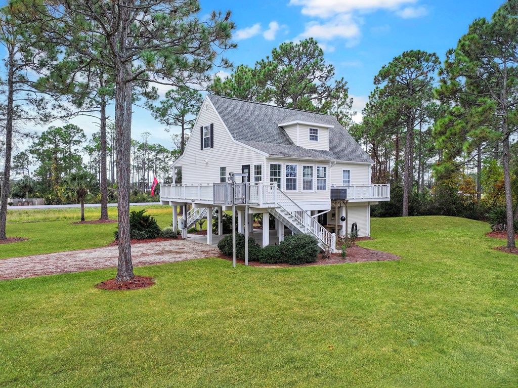 9501 Cr 30-a, Port St. Joe 32456