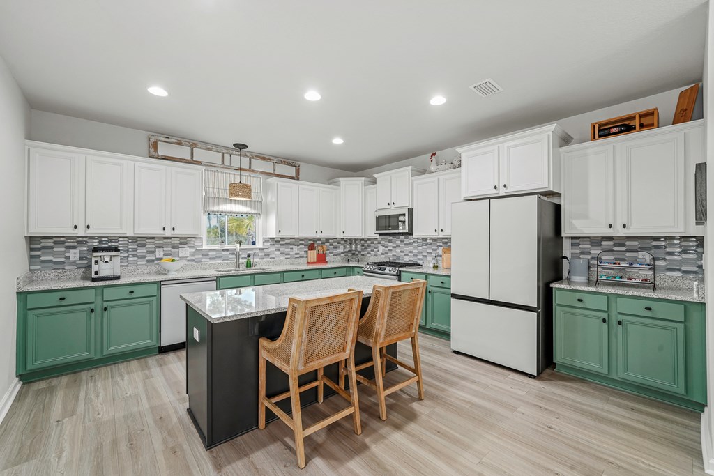 606 Tide Water Dr, Port St. Joe 32456