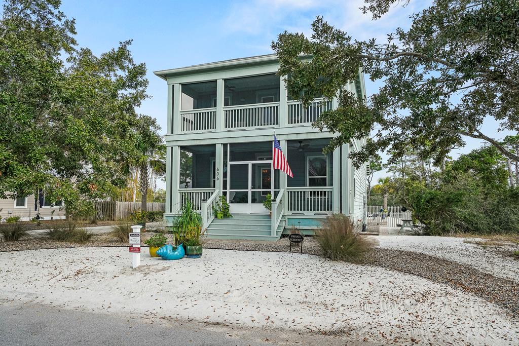 606 Tide Water Dr, Port St. Joe 32456