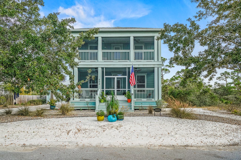 606 Tide Water Dr, Port St. Joe 32456