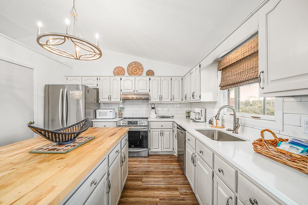 7181 Leeward St, Port St. Joe 32456