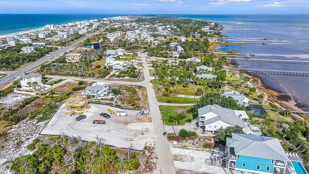 7181 Leeward St, Port St. Joe 32456