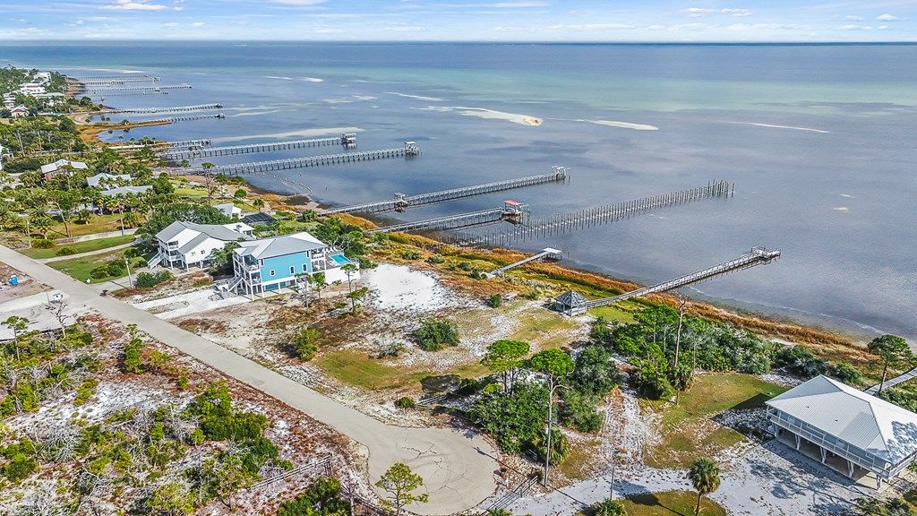 7181 Leeward St, Port St. Joe 32456