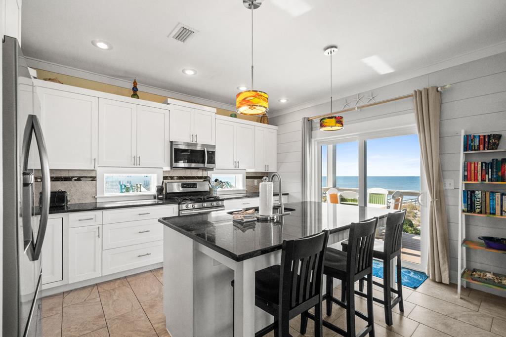 123 Sapodilla Ln, Port St. Joe 32456