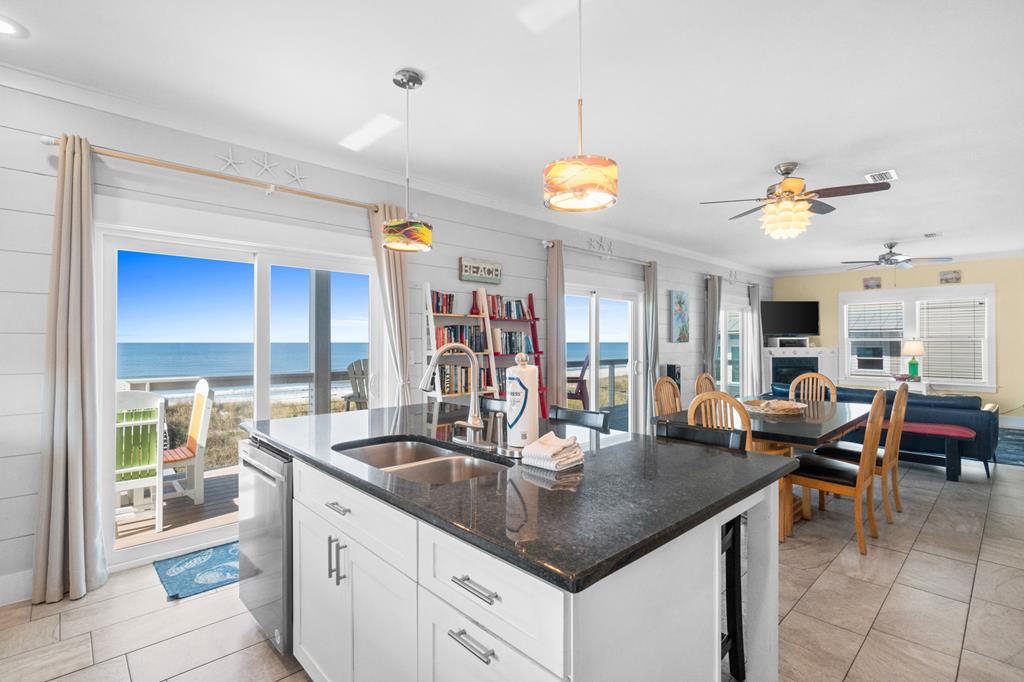 123 Sapodilla Ln, Port St. Joe 32456