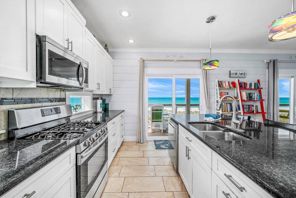 123 Sapodilla Ln, Port St. Joe 32456