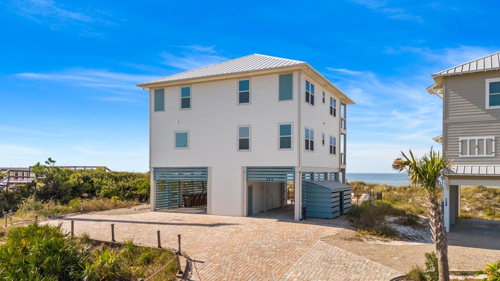 123 Sapodilla Ln, Port St. Joe 32456