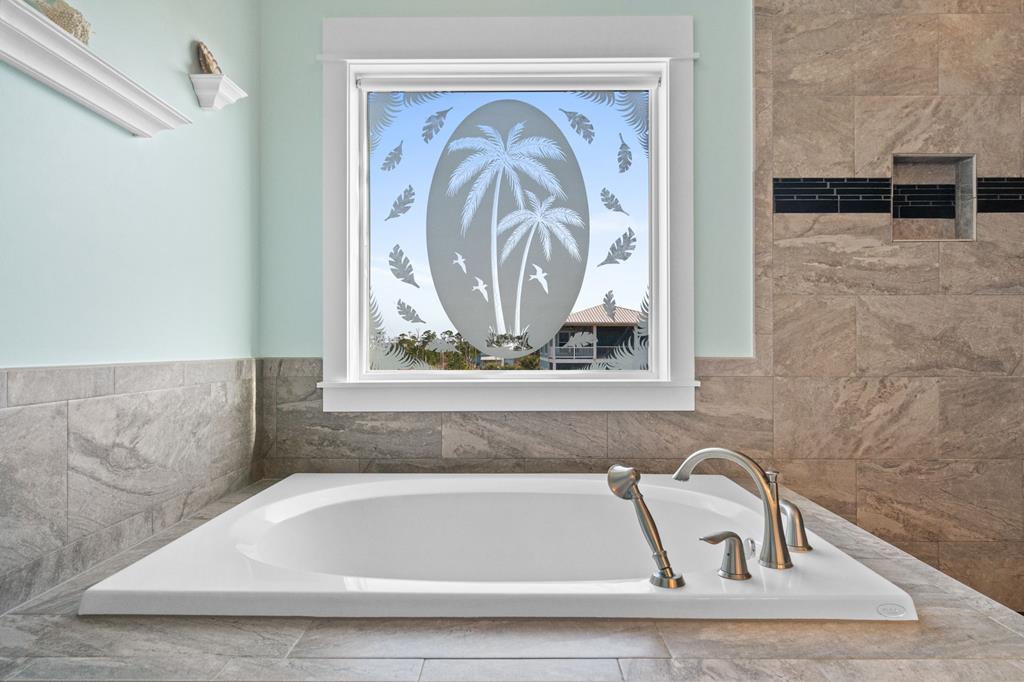 123 Sapodilla Ln, Port St. Joe 32456