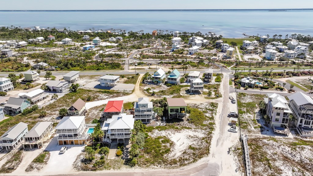 286 White Sands Dr, Port St. Joe 32456