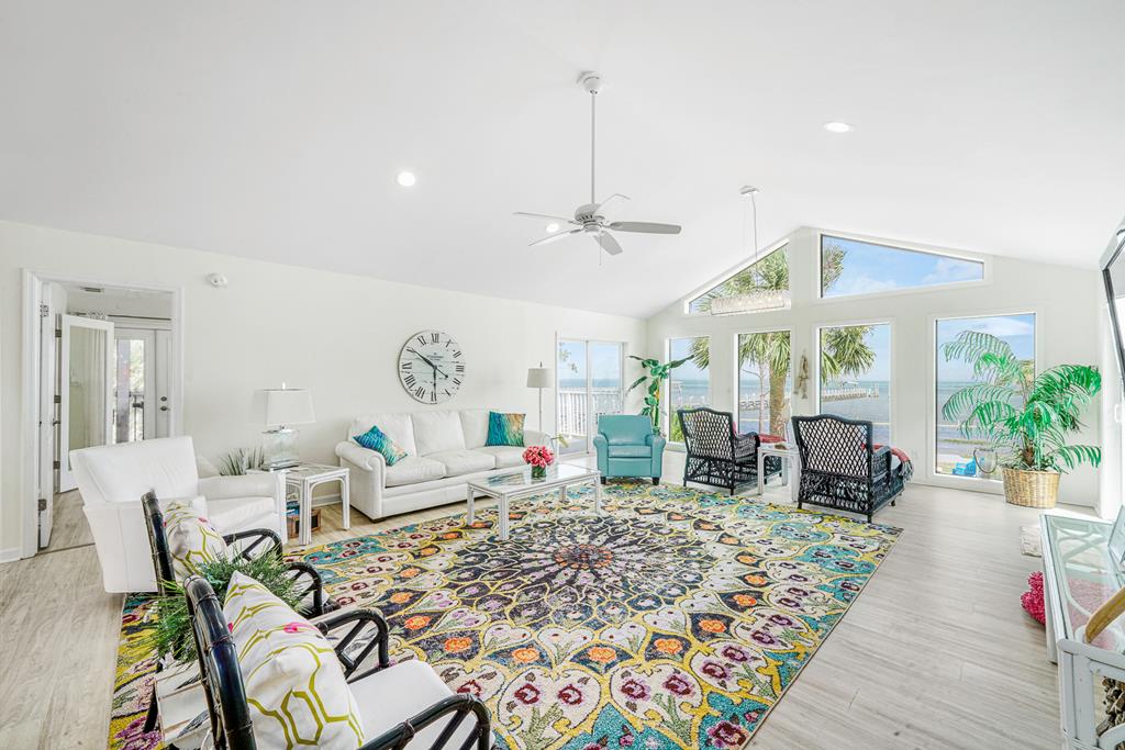 7124 Leeward St, Port St. Joe 32456