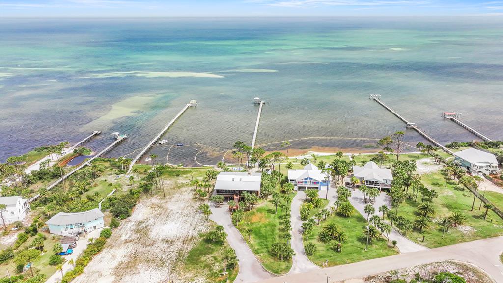 7124 Leeward St, Port St. Joe 32456