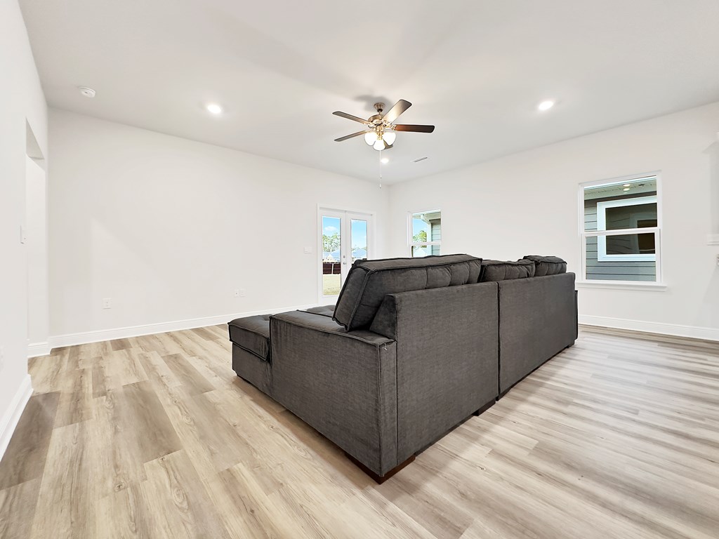 512 Vermilion Cir, Port St. Joe 32456