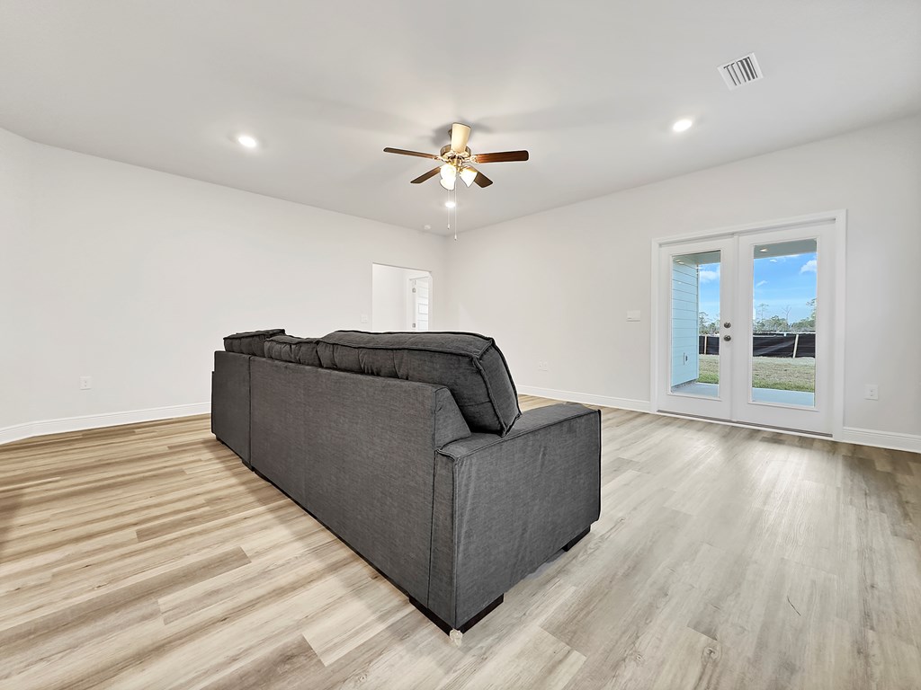 512 Vermilion Cir, Port St. Joe 32456