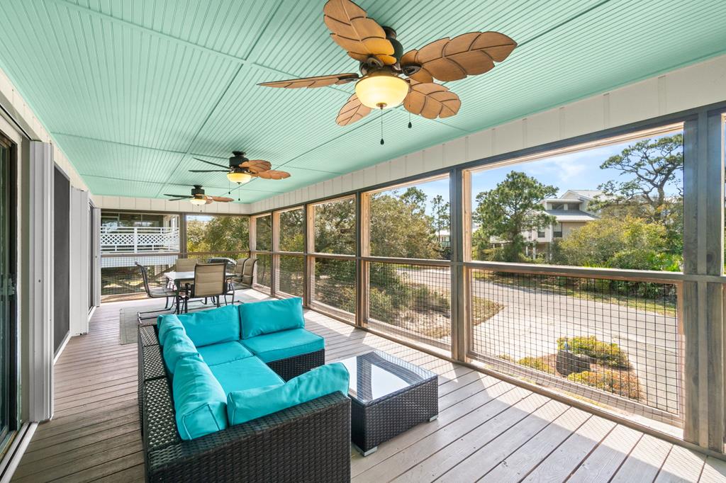 128 Boardwalk Ave, Port St. Joe 32456